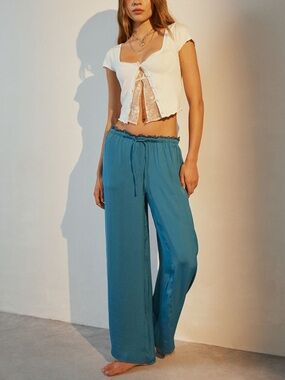 Out From Under Juliette Lacy Satin
Lounge Pant